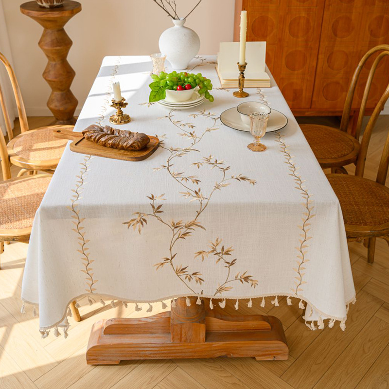 YL-38935 Nappe rectangulaire brodée en coton et lin de style britannique, design décoratif vintage.