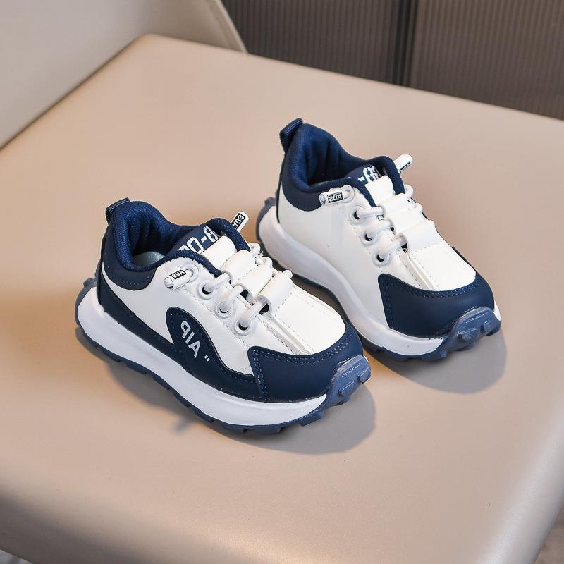 designer Kid's 2026 New Children's Leather Skate Shoes with Breathable Lining Versatile Running Sneakers Boys Girls Lightweight Casual for