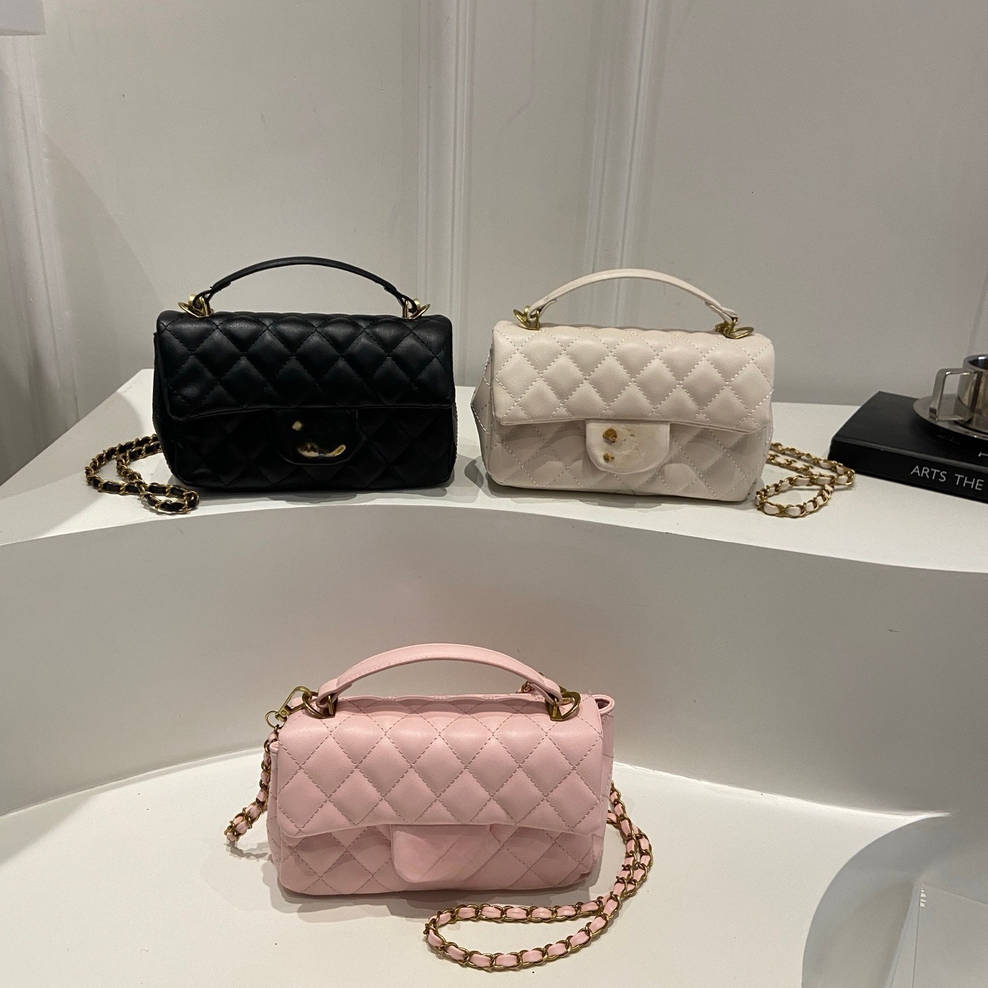 Designer's Double CC Letter Bag 2026 Classic Small Fragrant Style Ling Grid Chain Bag Women's Fashion Versatile Single Shoulder Crossbody