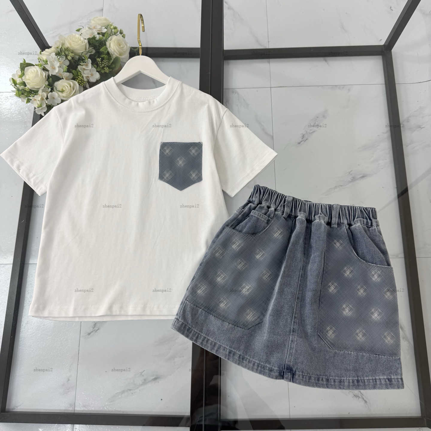 Luxury girls dress suit Circular pattern baby two-piece kids designer clothes Summer T-shirts and denim skirts A071X02N022