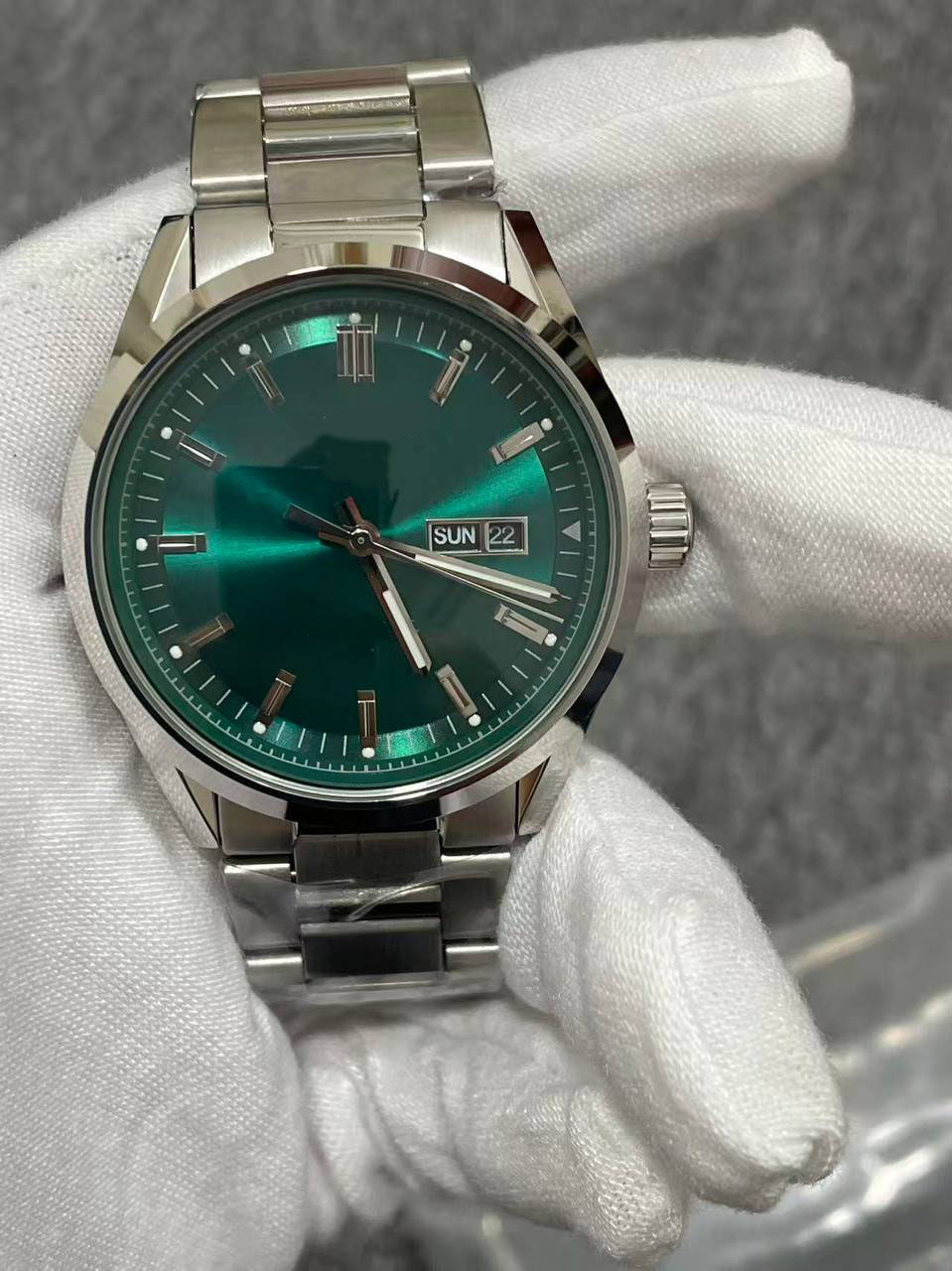 2026 new 42mm hot Elegant Automatic Mechanical movement good-Quality AAA Sapphire glass with anti glare Large Standout Dials watch Stainless Steel S