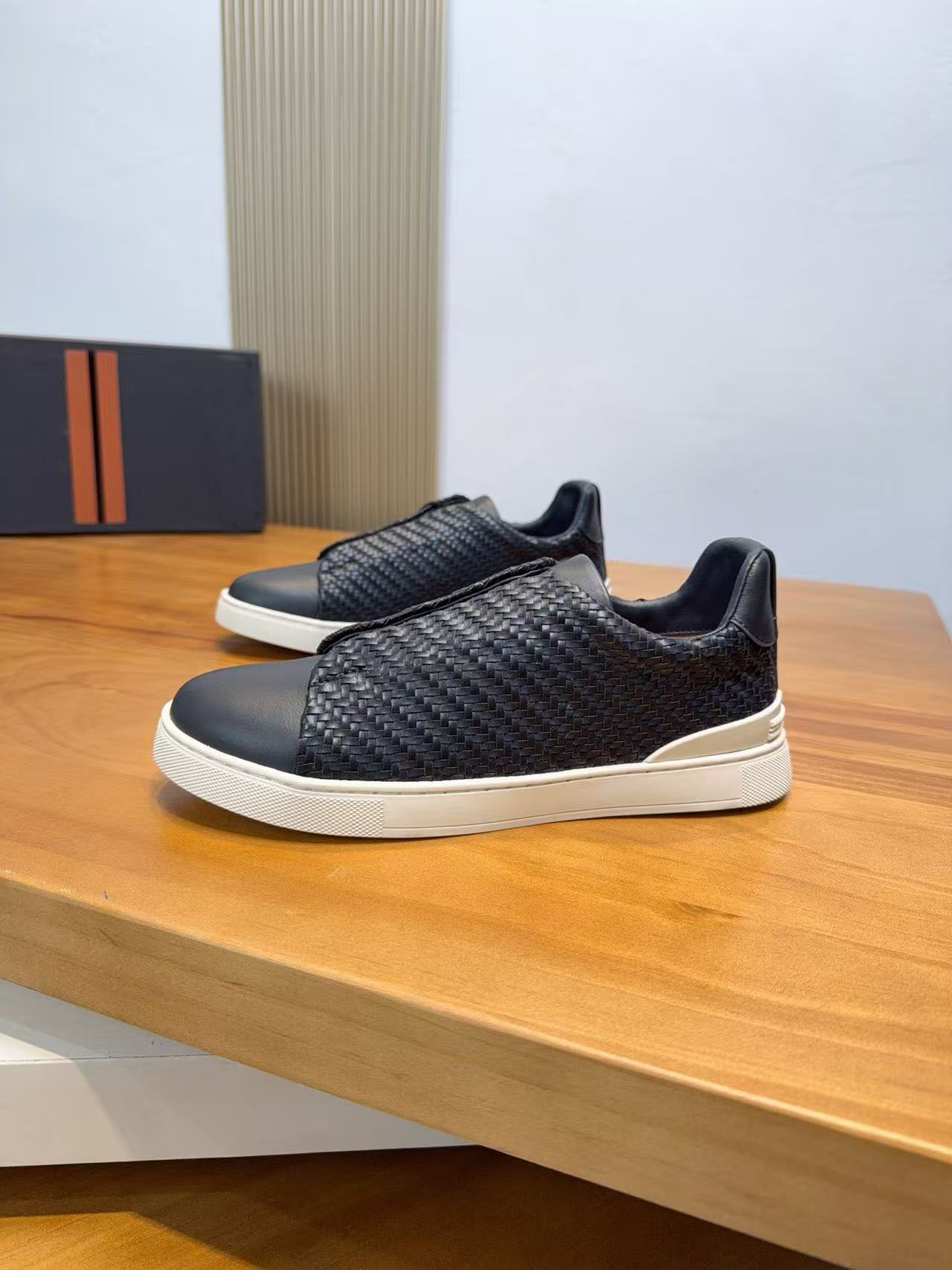 luxury shoes men designer shoes men luxury chaussure luxe chaussures homme Platform Shoes track runners Gender Neutral Business Formal Spring and Fa