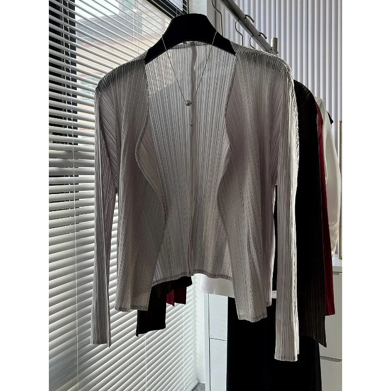 Miyake 2026 Pleated Jacket Plisse Women SpringSummer Style Pleats Top Simple Versatile Solid Color Slim Short Fold Cardigan 260714