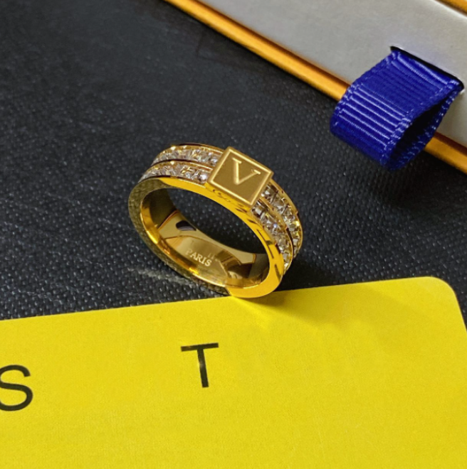 Popular Letter Ring Luxury Designer Ring Women Full Diamond Ring 18K Gold Plated Light Luxury Parisian Style High End Index Finger Ring Jewelry Gift