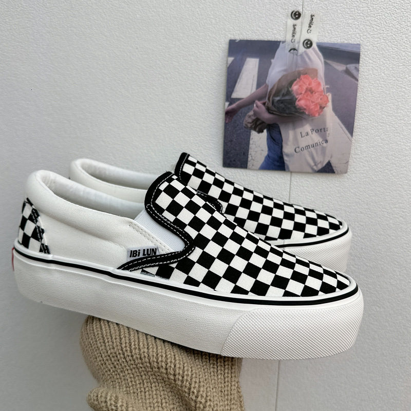 INS Korean Street Style Thick-Soled Black And White Checkerboard Canvas For Women Height Increasing Student Slip-On Lazy Casual Shoes
