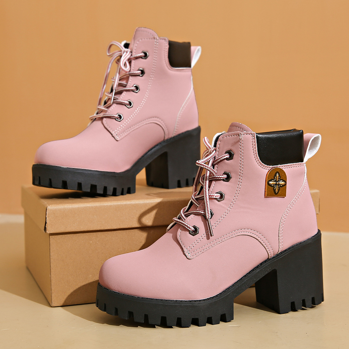 Free shipping for spring and autumn new thick-soled, large-sized, fashionable, simple, high-end and versatile women's ankle boots with thick he