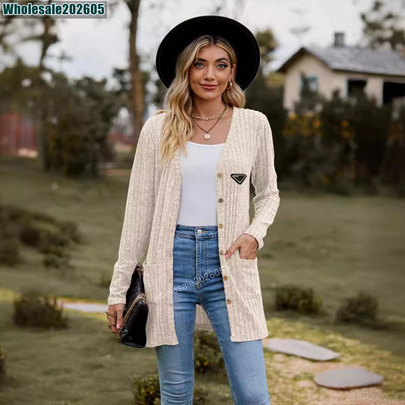 Womens Designer Jacket Coats Tops Women's Knit Cardigan Jacket With Pockets Luxury Designer Jacket Clothes Triangle Logo V Neck Long Sleeve Kni