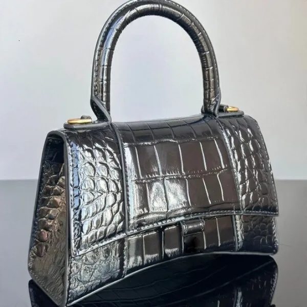 designer hourglass bag Designer Bags 2026 Trends shoulder designer bags for women luxury crossbody designer black bags women luxury bags white gold