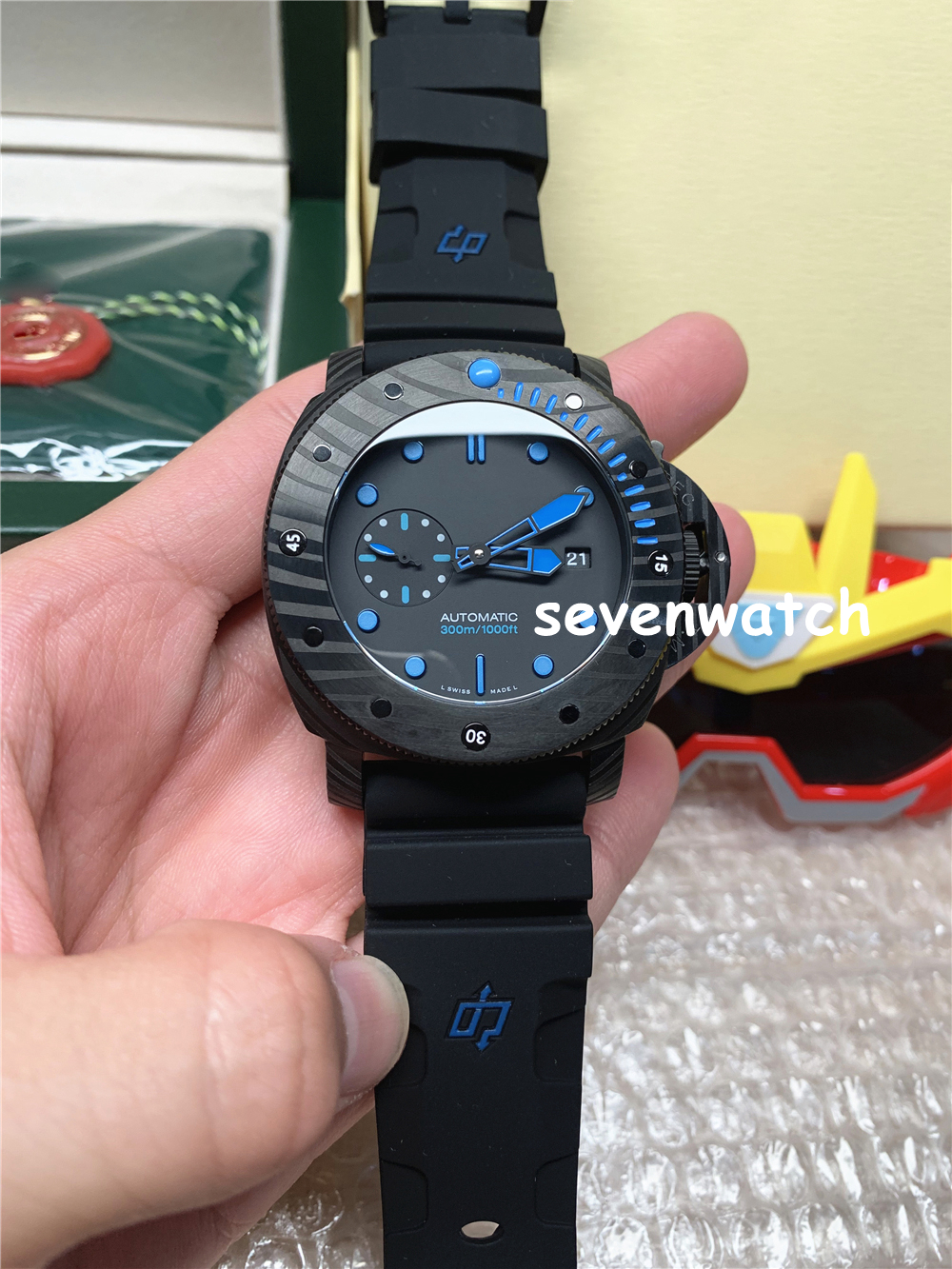 47mm Carbotech composite carbon fiber case, diameter, black sandwich dial with blue luminous hour markers Luxury Mens Watch Automatic Mechanical Wri