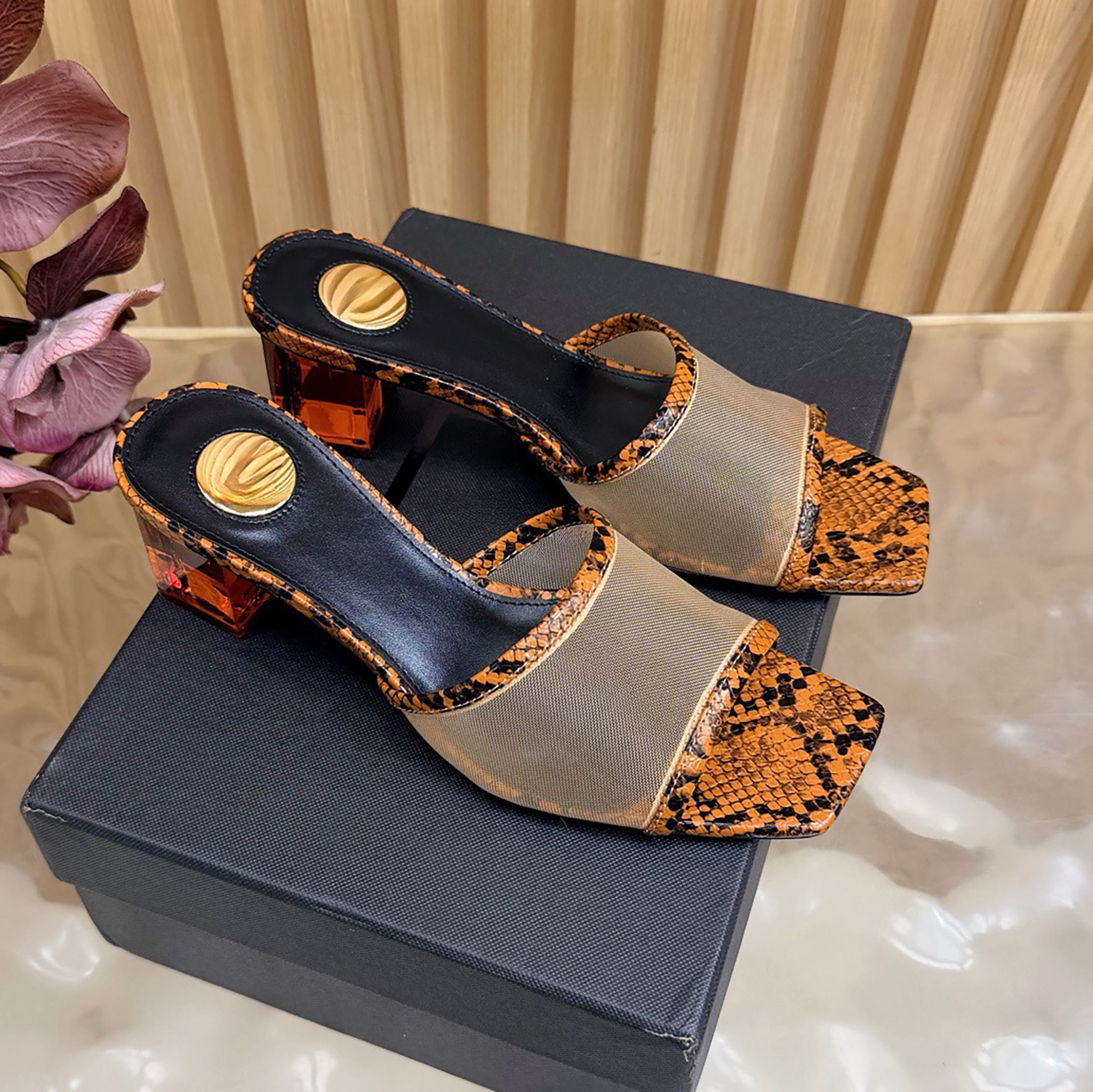 2026 Summer Italian Style One Word Cool Slippers Women's Mesh Mesh Splicing Genuine Leather Square Head Transparent Thick Heel Serpentine Women