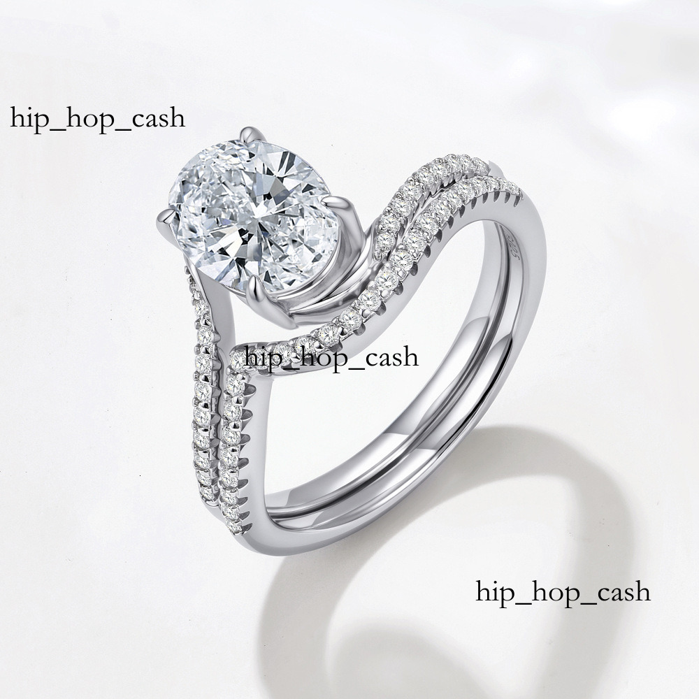 S925 sterling silver stackable set with high-end feel, featuring a 2-ct D-color moissanite combination wedding ring