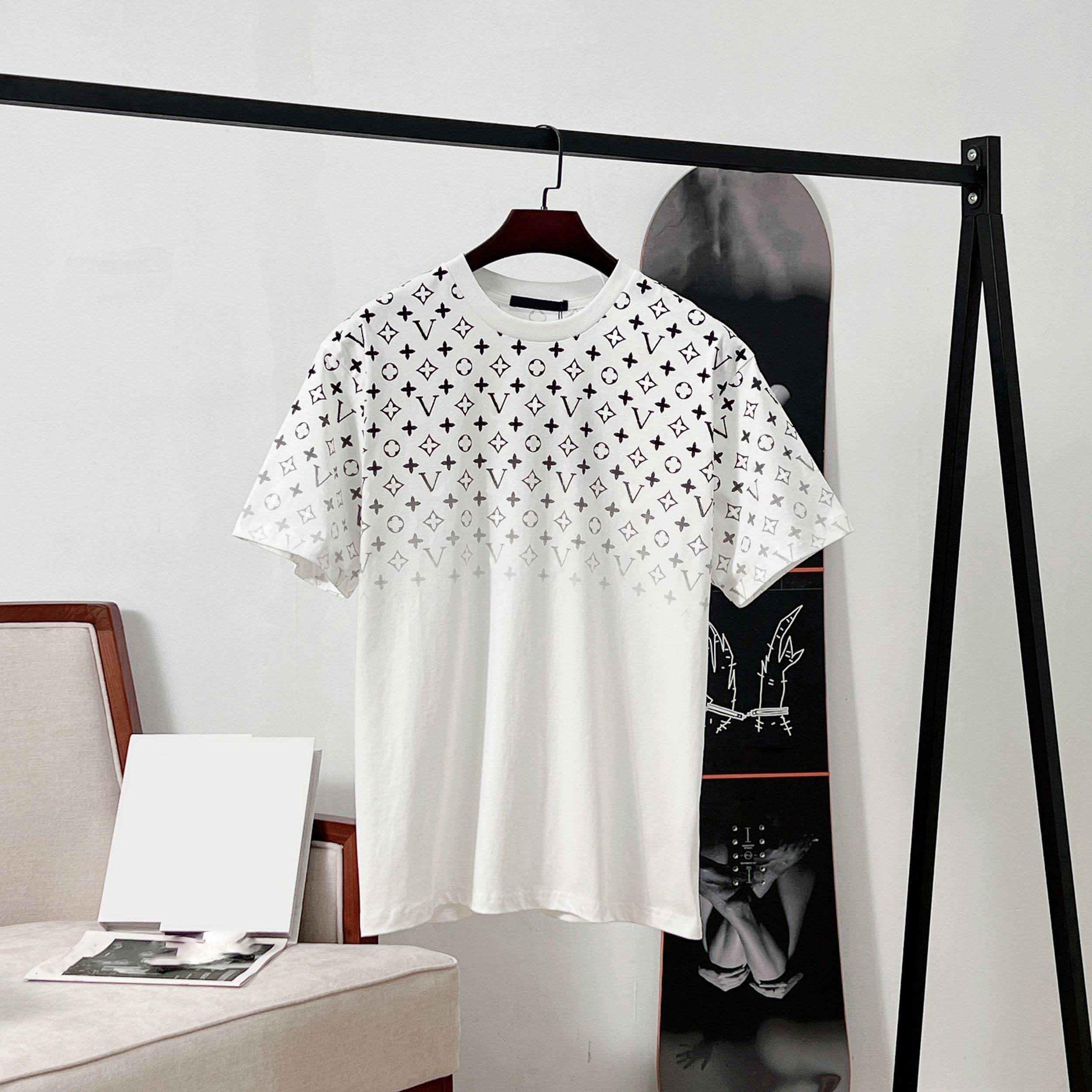 2026 Mens T-Shirts Designer T-shirt Casual Mens Womens T-shirt Letters 3D Stereoscopic printed short sleeve best-selling luxury men's hip cloth