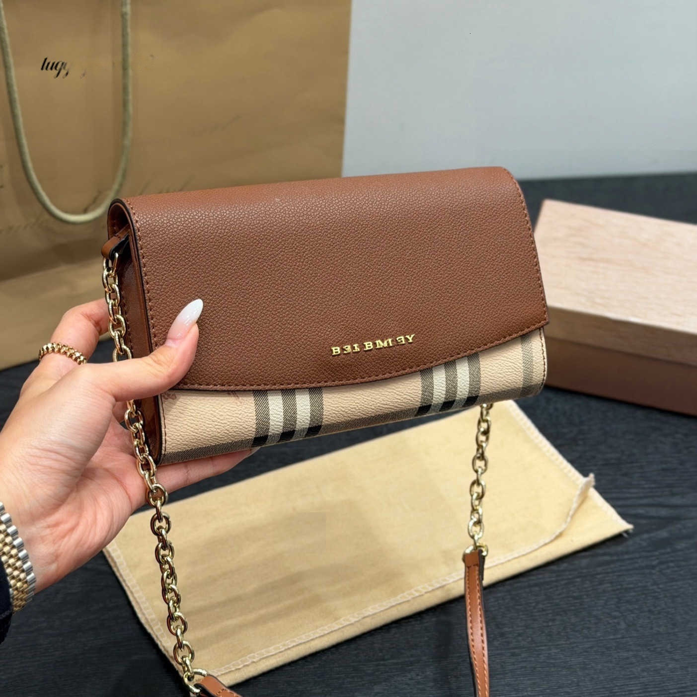 New Premium designer handbag classic checkered envelope bag lady's messenger bag tote bag high quality leather high end crossbody bag versatile