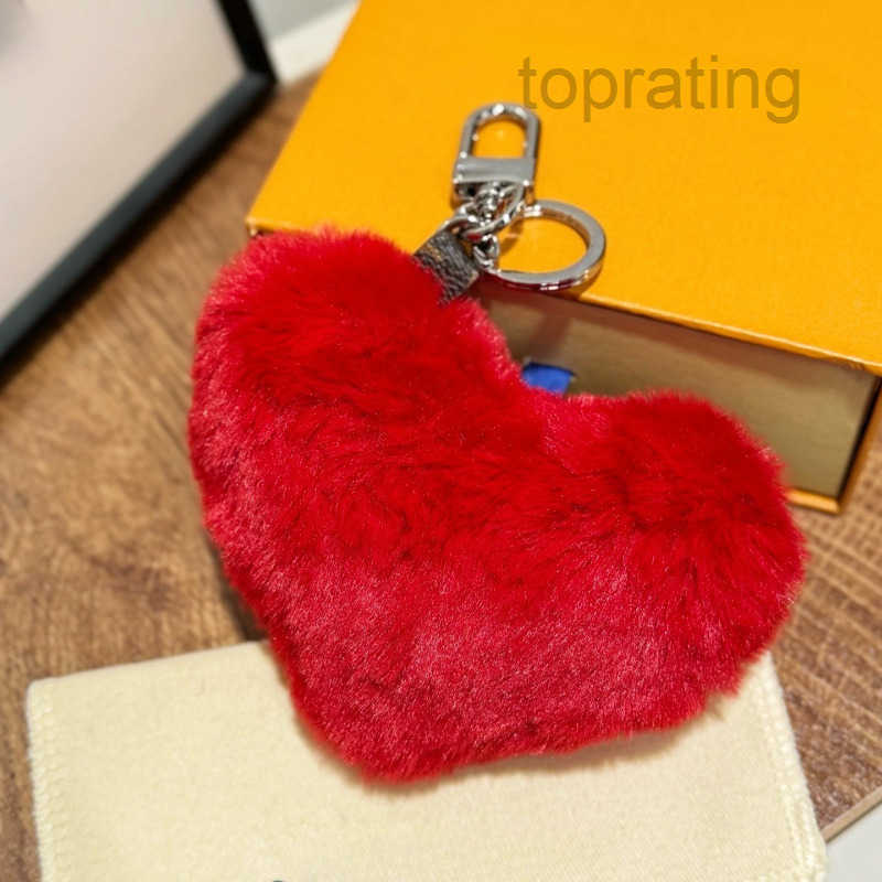 Designer Keychains Fluffy Heart Shape Keychain Luxury Bag Hangings Women Cute Bag Charms Designer Key Rings High Quality Couples Giftsnb