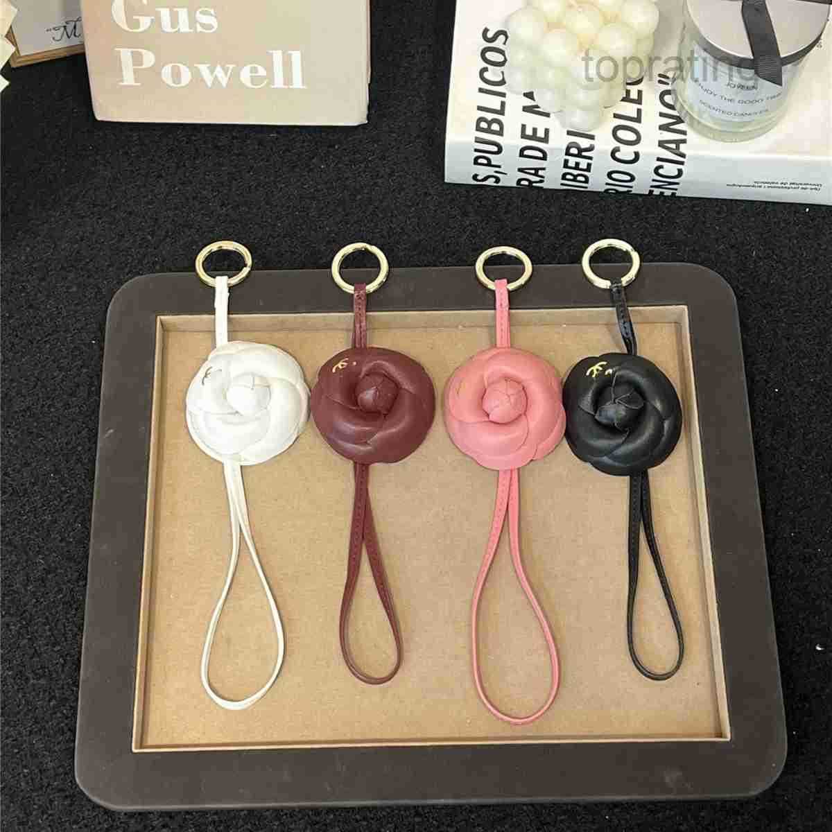 2026FW New Black Genuine Leather Lambskin Camellia Flower Keychain Bag Charm Luxury Fashion Paris Niche High Quality Purse Pendant