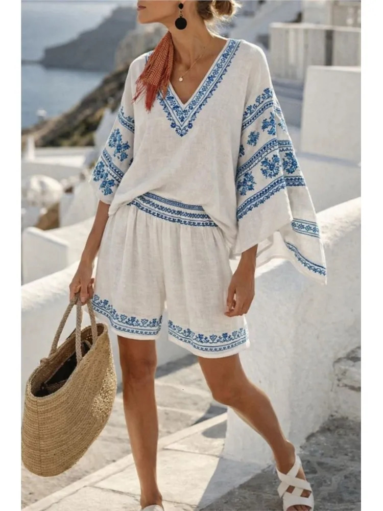 Fashion Retro Printed Bat Sleeve Womens Beach Suit Summer Casual Loose Sun Protection Tops Shorts 2-piece Set Female 2026 260716BJ