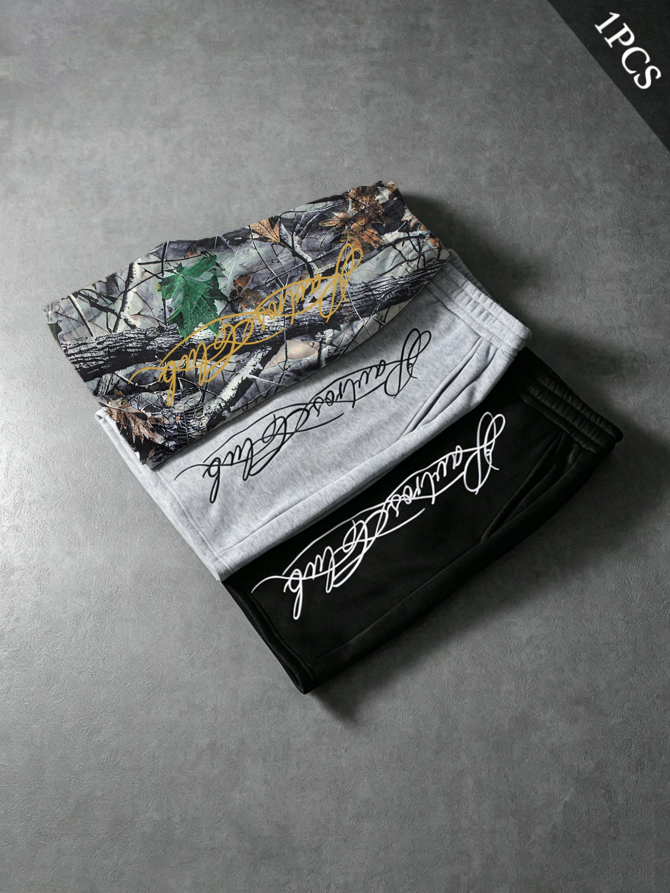 Mens American Retro British Street Style Leaf and Letter Print Loose-Fit Athletic Shorts Streetwear Casual Athletic Shorts 260717