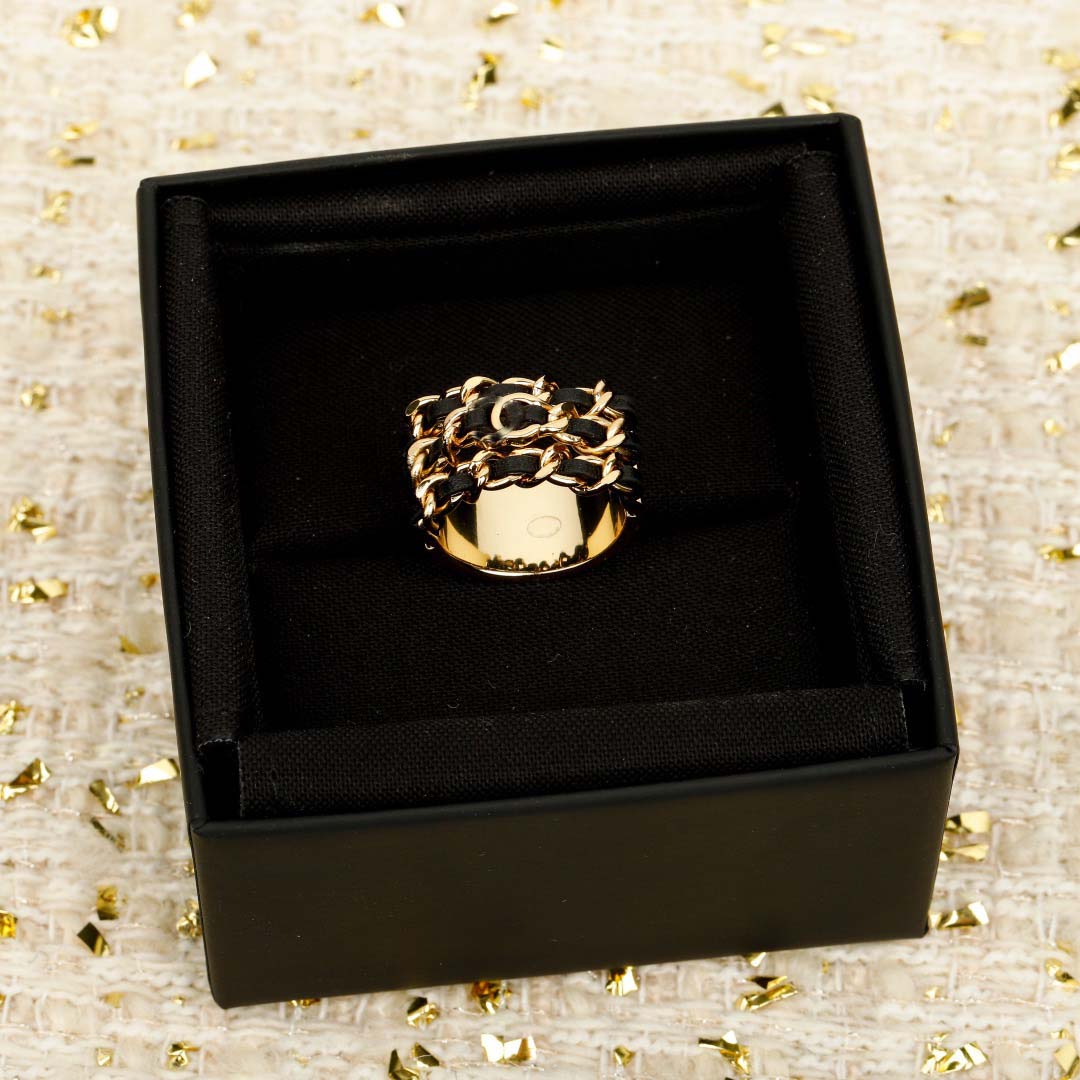 2026 Luxury quality charm punk band ring with hollow design black genuine leather have box stamp PS6956B