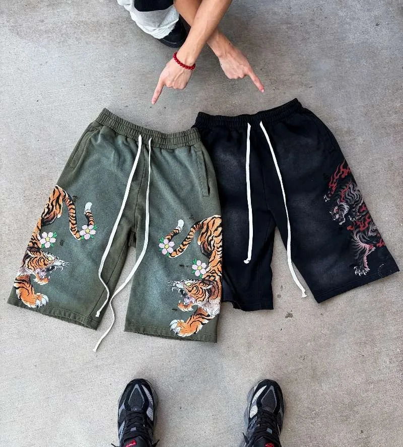 Men Vintage Washed Sweat Shorts Streetwear Harajuku Tiger Graphic Print Distressed Ripped Raw Hem Loose Drawstring Summer Casual 260717