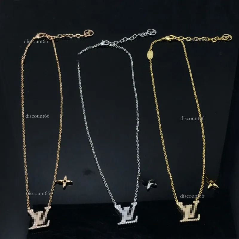 Letter Full Diamond women designer necklace Gold plated 18K Pendant Necklaces Clover flower Stainless Jewelry Luxury Gift