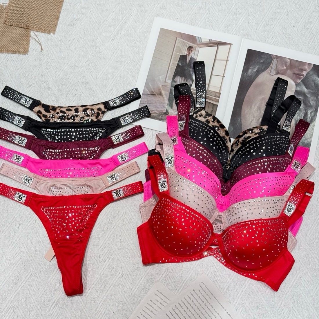 Victoriasssecrets Bra Set Full-diamond Women Underwear Thong Bras Sets Womens Brand Bikini T-back Sexy Brassiere Rhinestone Straps Thin Pads Trendy