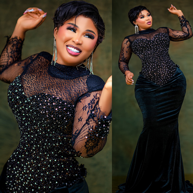 Plus Size Black Velvet Mermaid Prom 2027 Evening Dress