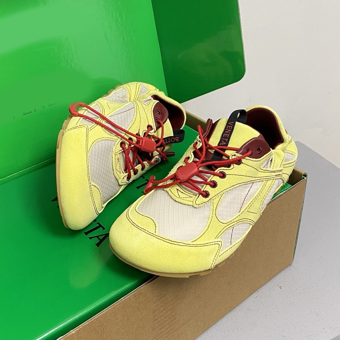 BV Wang Yibo's same style Designer shoes Slip-resistant and wear-resistant Soft bottom anti slip suede round-toe drawstring flat low-top shoes