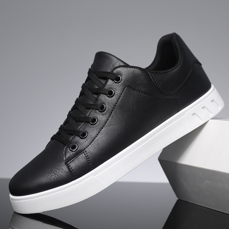 2026 New Breathable Casual Shoes Korean Edition Comfortable and Lightweight Leather Shoes Men's Board Shoes Versatile Trendy Shoes