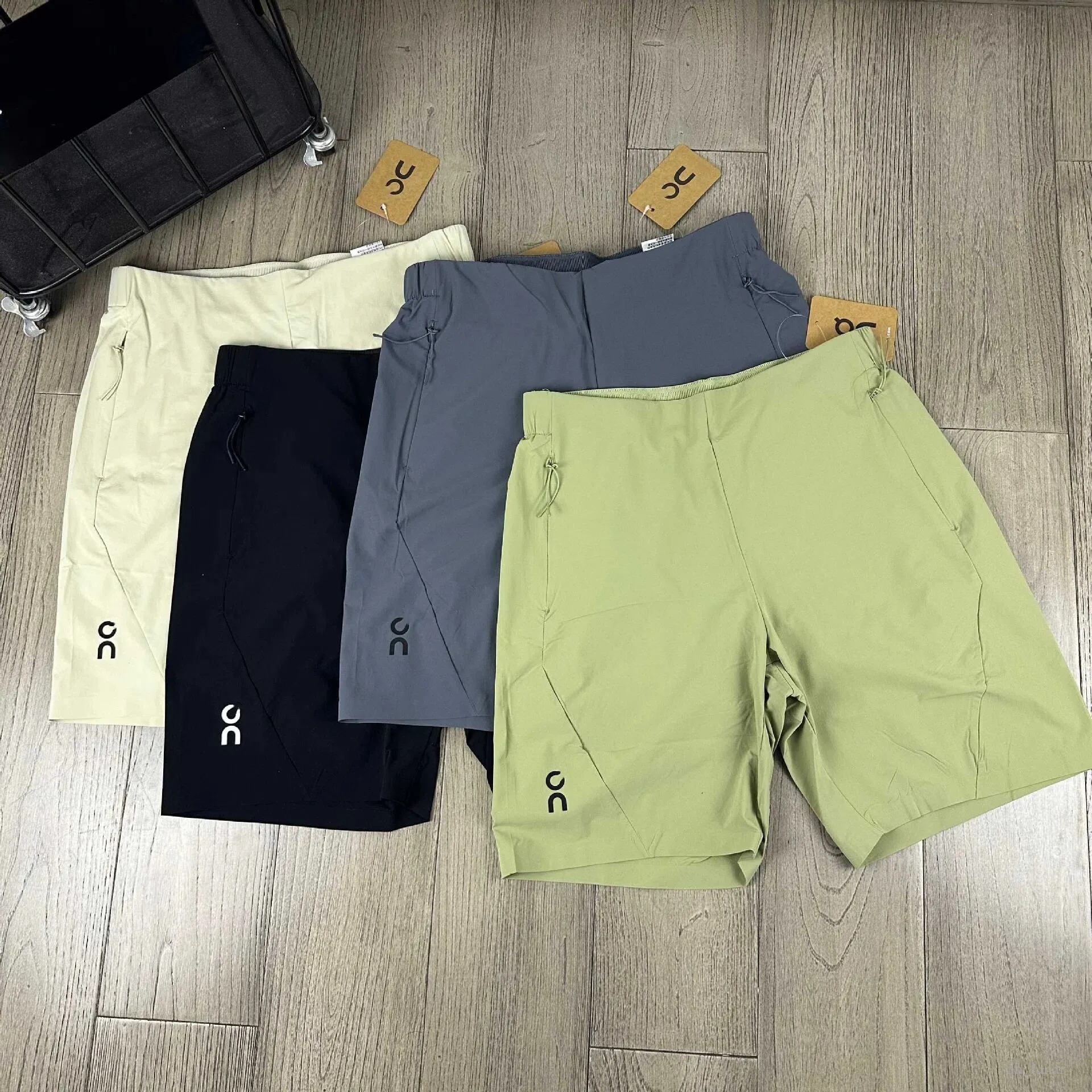 Designer Sports Men's Quick Drying Solid Color Unisex Running Shorts Fashionable Outdoor Gym Pants