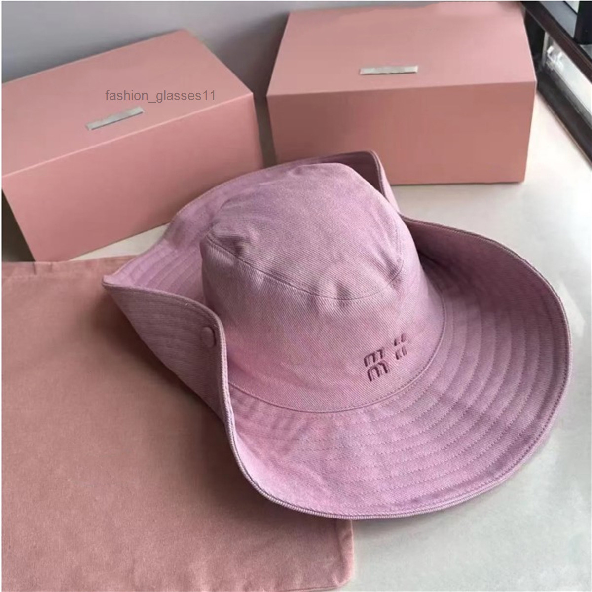 Women Designer Bucket Hat Womens Mens Classic Denim Style Unisex Designers Hats Luxury Fashion Baseball Caps Fisherman Buckets Embroidery Casual Cow
