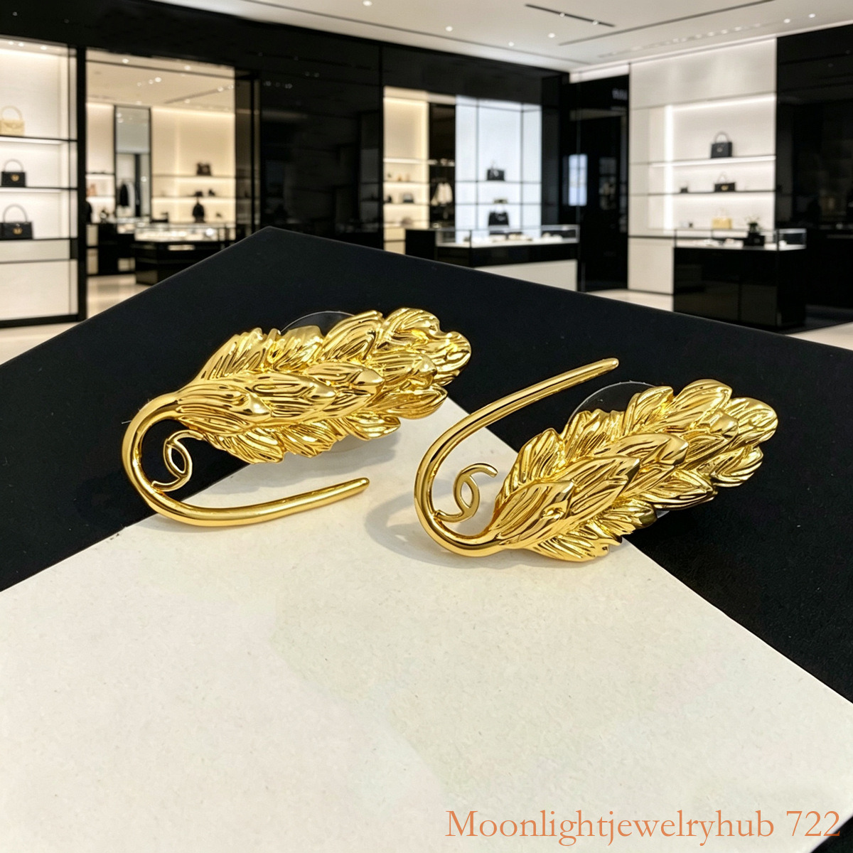 Designer Jewelry Gold Studs Luxurious Unique Design Hooks Elegant Versatile Earrings Wheat Ear Motif cc earrings a7d1