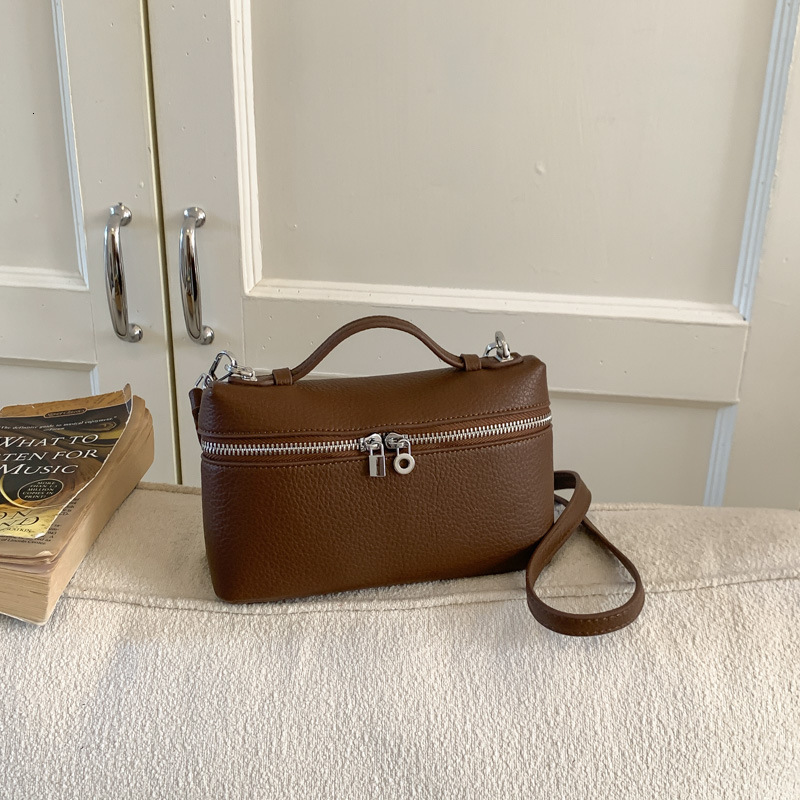 Designer niche mid-to-high-end lunch box 2026 new model with lychee pattern, single-shoulder high-end simple handbag for women, suitable for carryin