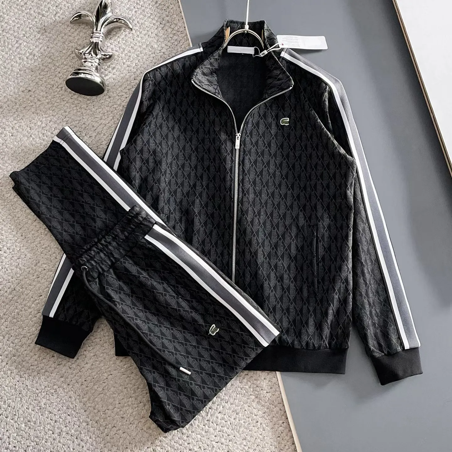 Premium Quality Crocodile European brand tracksuit LA men's multi-color fish print suit, mens designer clothes Tracksuit casual fashion for all