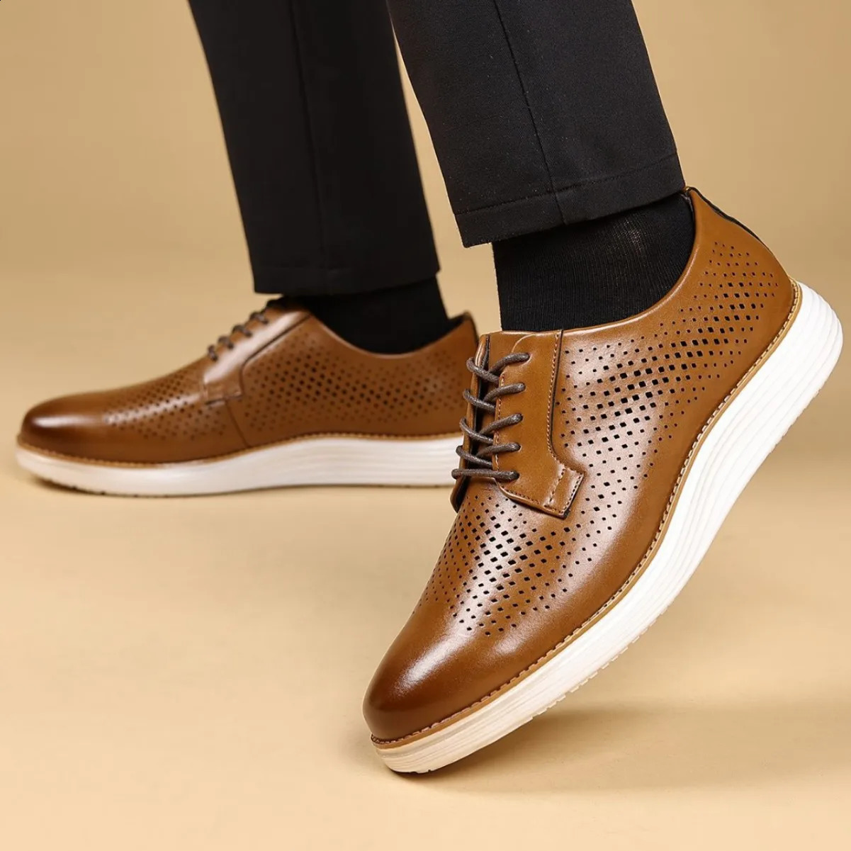 Mens Business Casual Leather Shoes Breathable Hollow Spring Summer Formal Shoes Comfortable Spring Summer Leather Footwe 260721