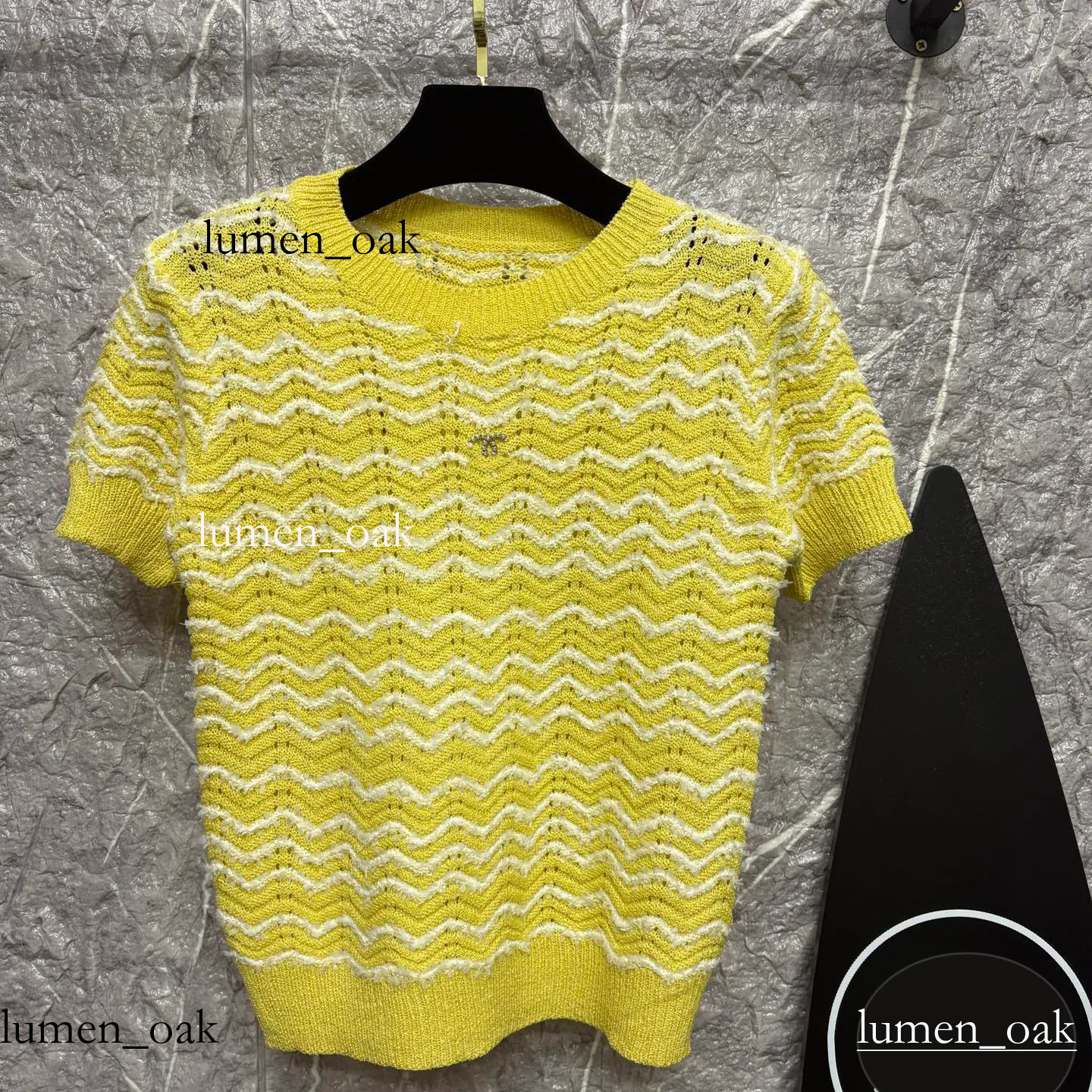 Chan Tshirt Tops Luxury Designer Fashion High Quality Womens Crew Neck Logo Sleeveless Pullover Striped Rainbow Design Knitted Sweater Top Short Sle