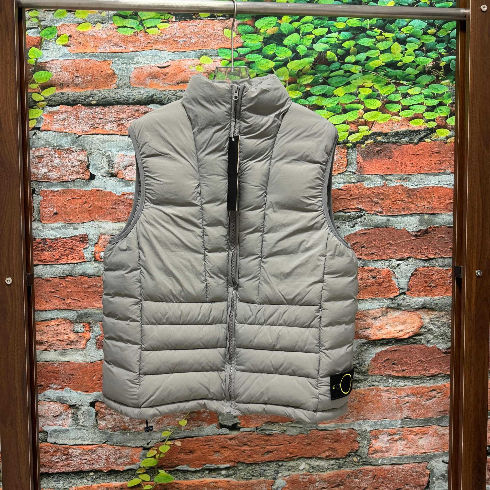 Stoneity Islanlys Puffer Vest Mens Waistcoat Winter Down Topstoney Vests Unisex Couple Bodywarmer Womens Jacket Sleeveless Outdoor Outwear Clothing