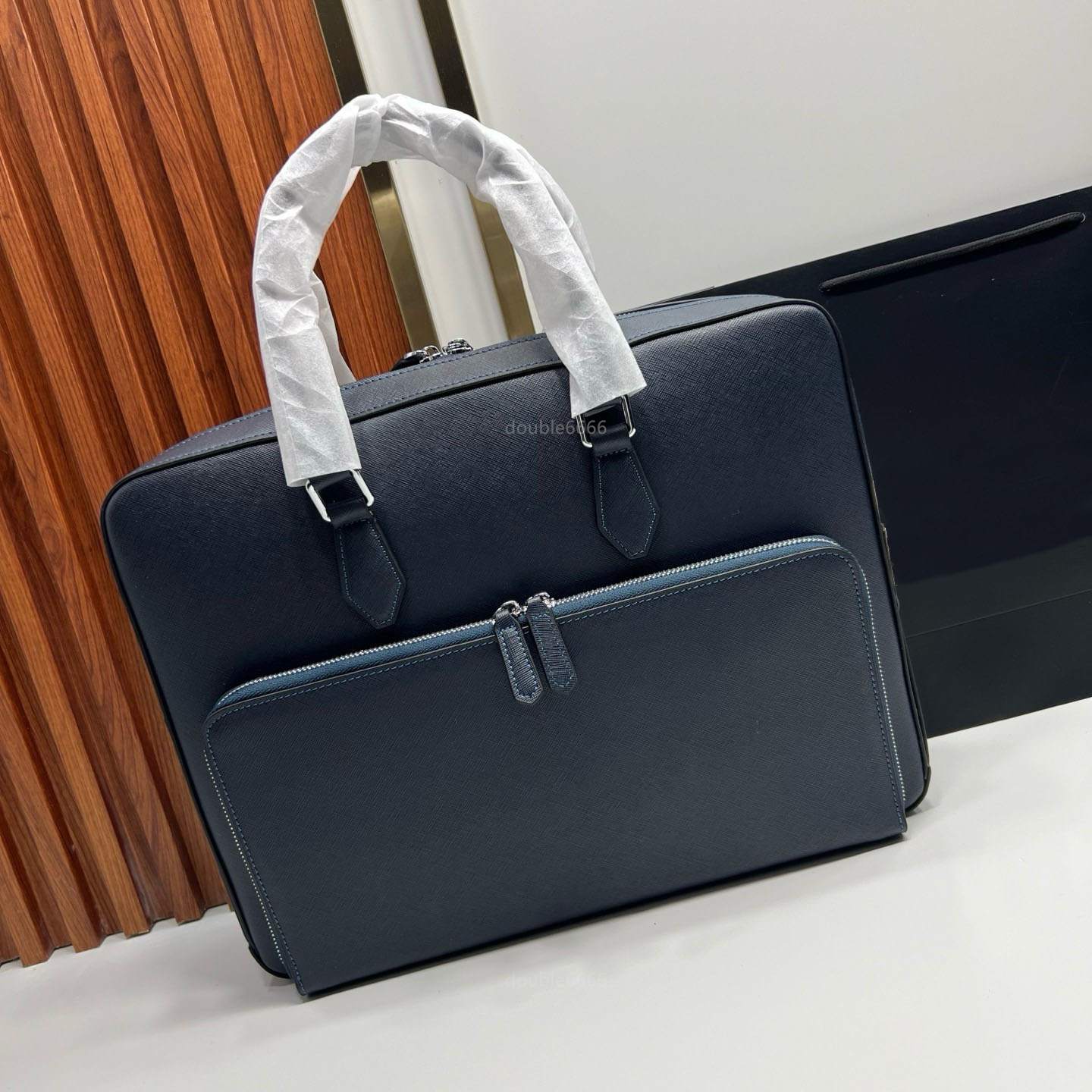 Top Quality Designer Men's Genuine Leather Briefcase Luxury Business Messenger Bag Travel Bag Fashion Women Commuter Bag Document Bag Computer
