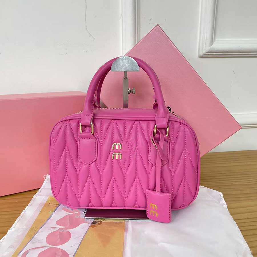 Designer Sweet Ladies Rhombus Quilted Mini Boston Bag Letter Metal Decor Leather Top Handle Handbag Women Casual Crossbody Shoulder Purse 6 Colors