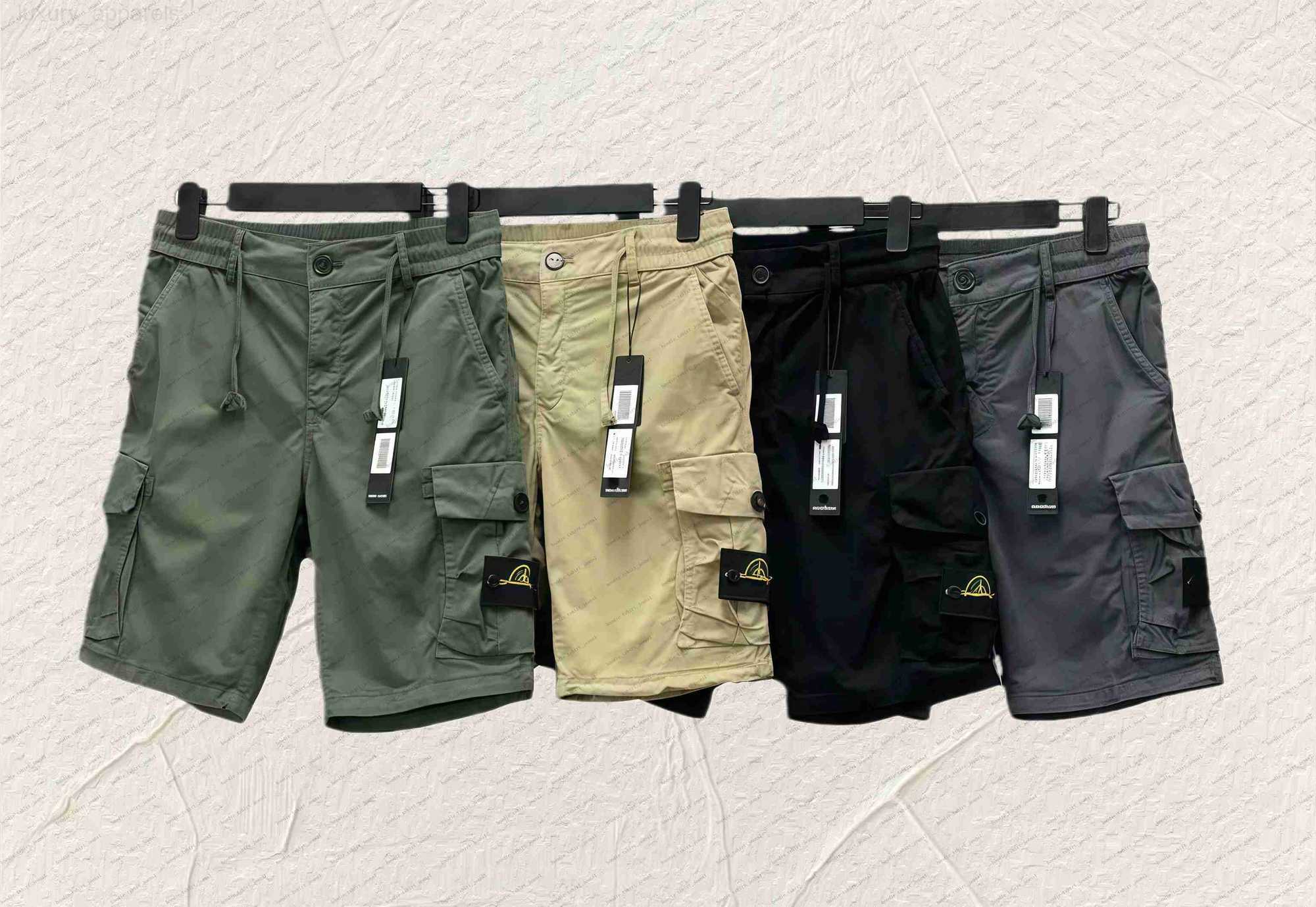 Summer mens shorts Fashion cargo large pocket stone loose casual outdoor label compass quarter pants High quality comfortable fashionable versatile