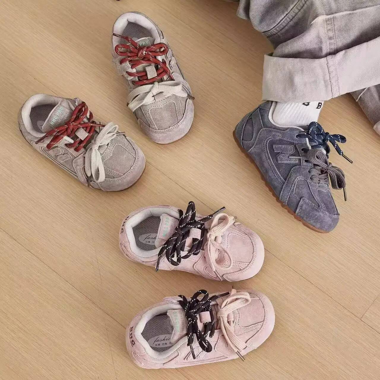 Kpop Style Toddler Kids Athletic Running Sneakers Leather Thin Sole Non Slip Tennis Training Shoes Boys Girls Autumn Outdoor Sports Footwear for Dai