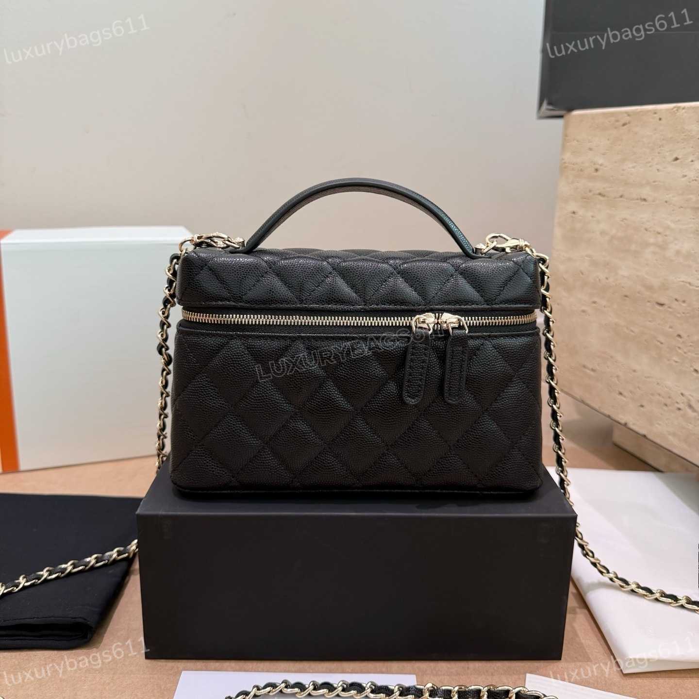 26 P Shoulder Bag Women Luxury Designer CC Bag Crossbody Classic Fashion Casual Makeup Box Bag Clutch Purse large capacity Hobo Bags Tote Bag chain