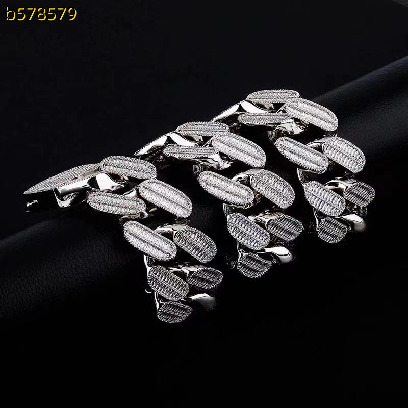 2023 Nouvelle personnalité 39mm d'épaisseur chaîne à gros maillons pour hommes complet VVS Moissanite plaqué platine collier Punk Hip Hop en form