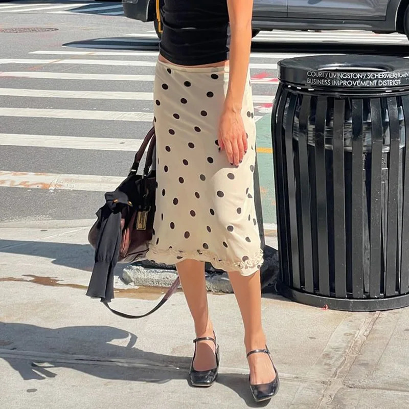 Womens Retro Polka Dot Black Fungus Edge Half Street Style Contrasting Color Versatile Mid Waist A Line Long Skirt 260724