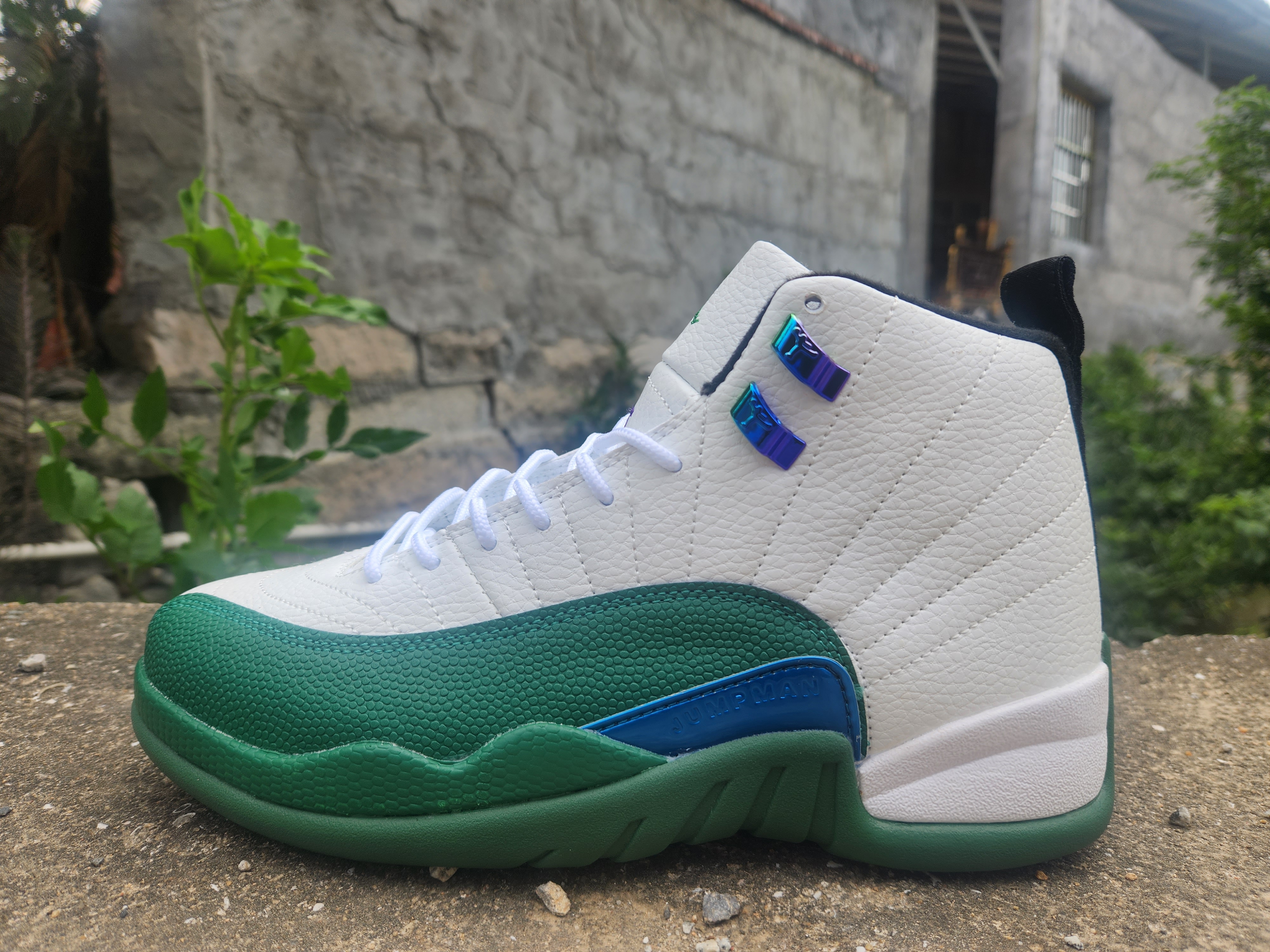 12 Bucks Basketball Shoes White Green Leather Mens Womens High Top Athletic Sneakers 12s XII Kids GS Outdoor Sports Trainers