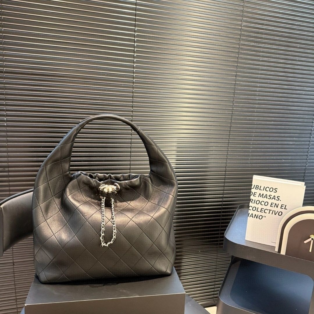 New Underarm HOBO Autumn Winter designer bag Handbag Women's Trendy Light Luxury Large Capacity Exquisite Soft Single tote bag Shoulder Crossbo