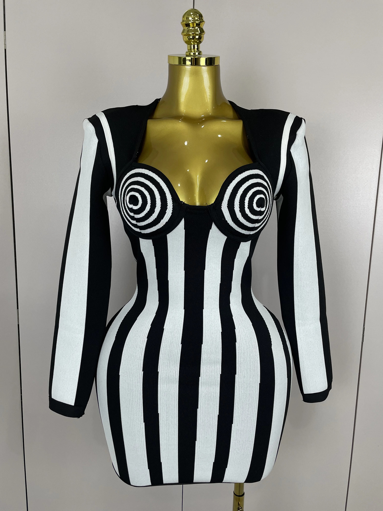 y Sexy Long Sleeve Stripe Black White Mini Bandage Dress Women Knitted Celebrity Elegant Evening Club Birthday Dresses 260725