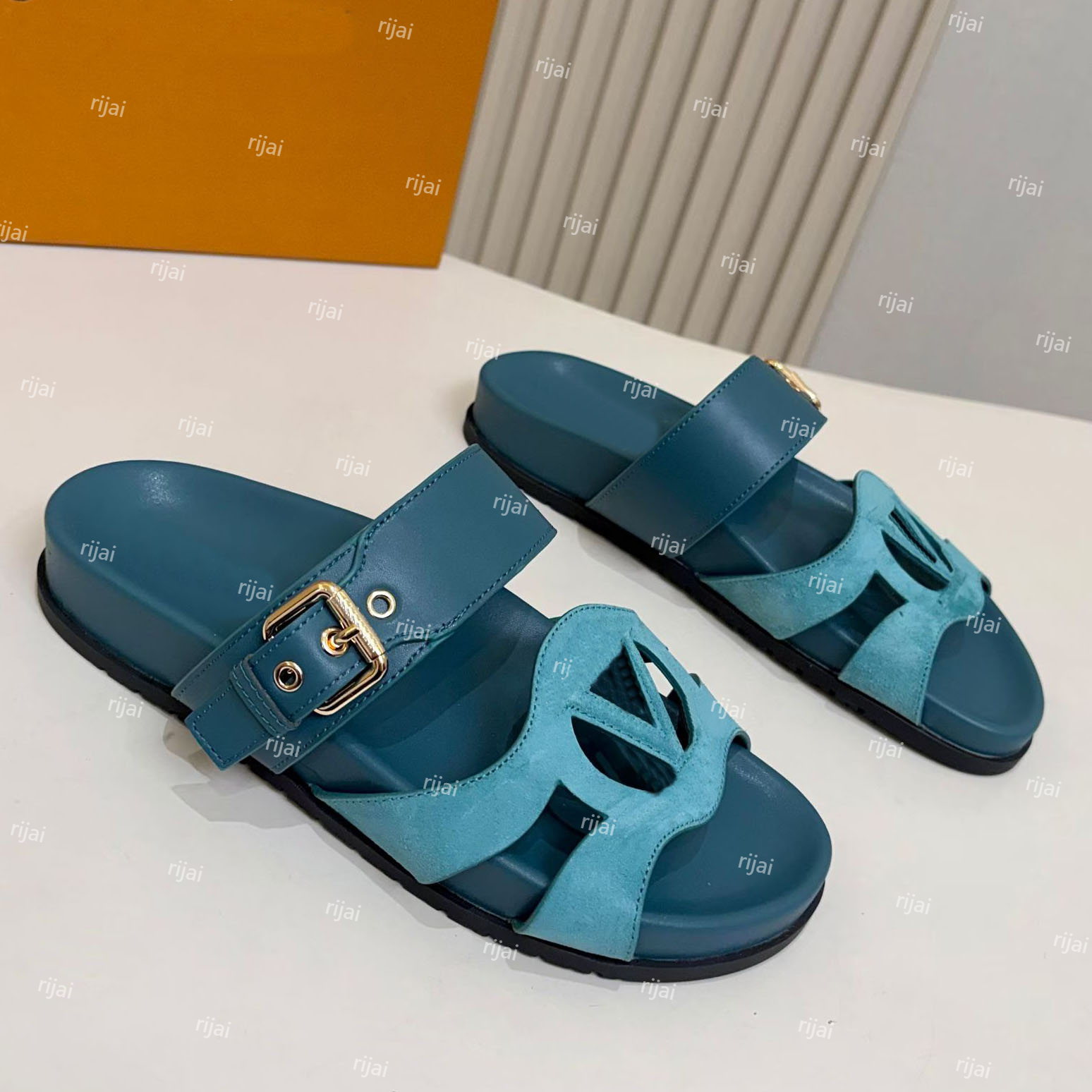 Isola Comfort Mule Designer Slide Flat Isola Slippers Men Womens Summer Sandal Top Quality Flat Sandals Daily Casual lightweight Rubber Slippers Siz