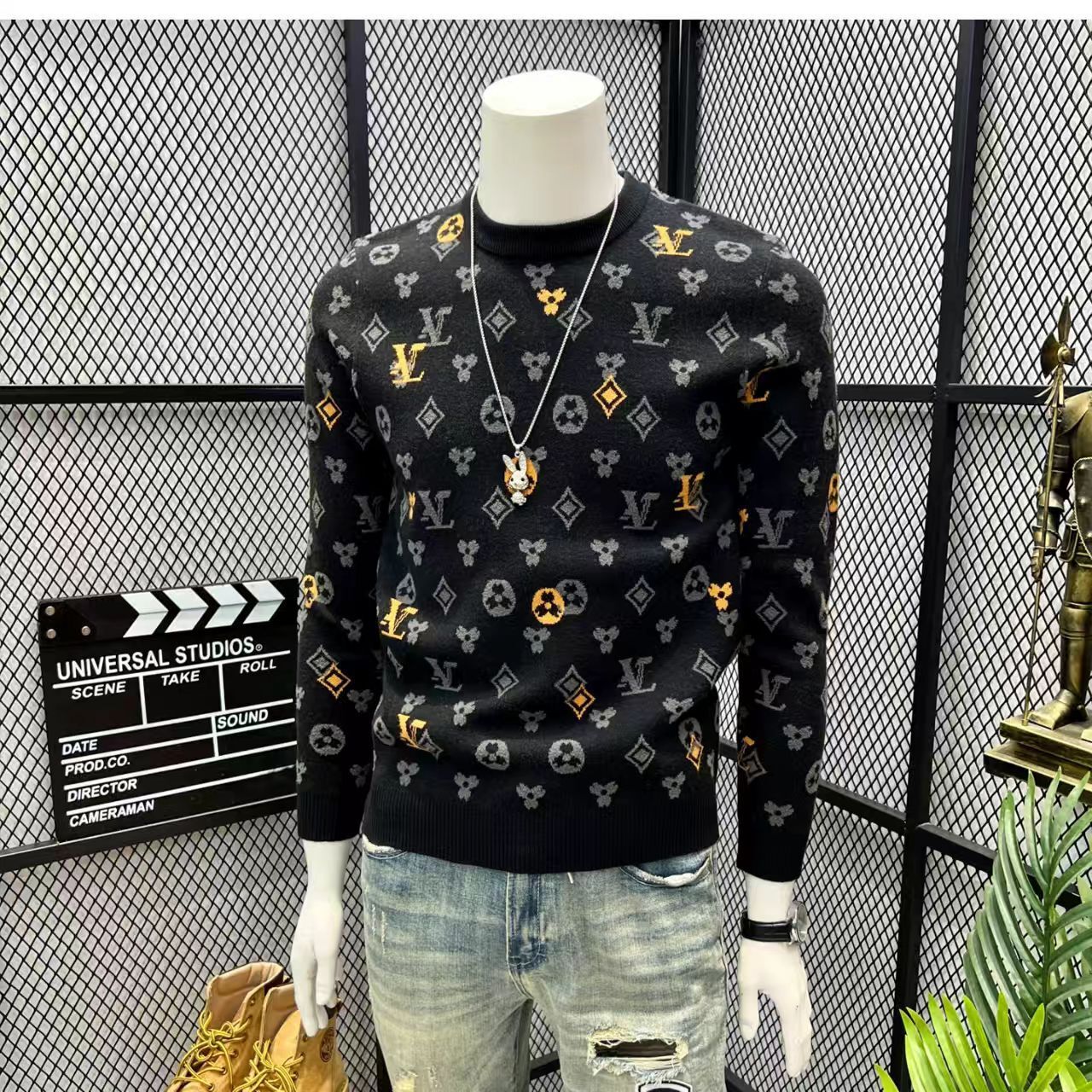 Luxury Brand Designer Clothes European Fashion Brand Jacquard For Men, Casual Loose Fit, Versatile Trendy Base Shirt, Winter New Men's Sweater