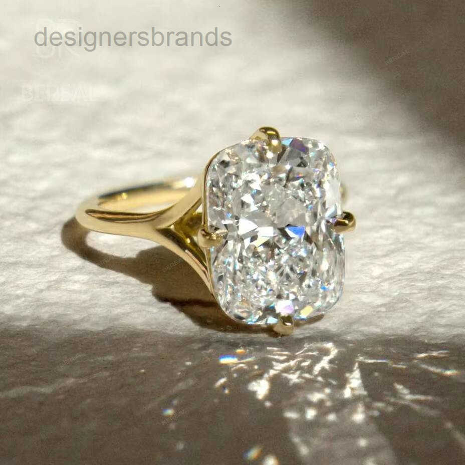 Custom Vvs Lab Grown Diamond Engagement Ring Hot Selling Yellow Gold 925 Silver Engagement Ring Fine Women Jewelry