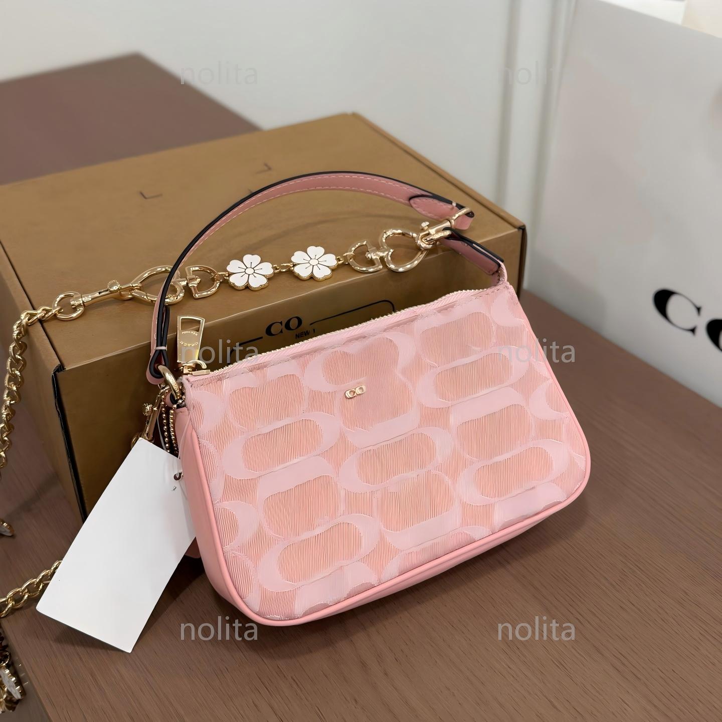Bags New Designer nolita Soft Leather Niche Design Crossbody Bag Classic Monogram Zip Closure Heart Flower Chain Strap Mini Shoulder Pouch Street St